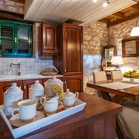 Anassa Villa Mouzákion