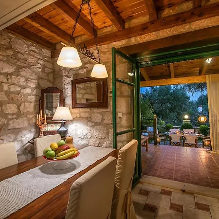 Anassa *